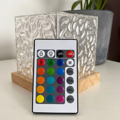 Aurélis Projection Cube – Rotating LED Lamp with Water Glow Effect & 16 Color Modes