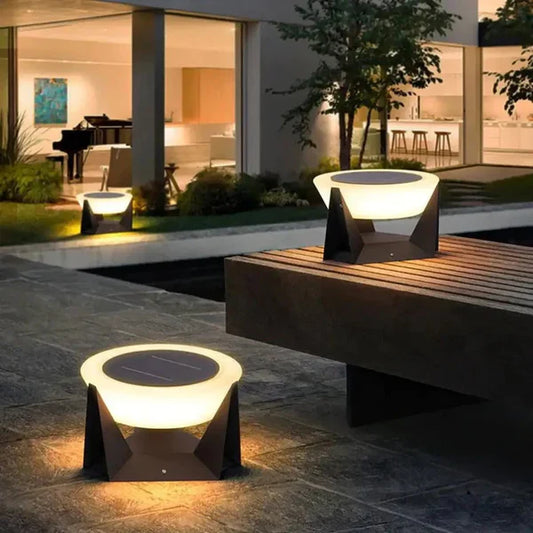 Vittoro Solar Ground Lamp – Sculptural Outdoor LED Light with High-Efficiency Solar Panel